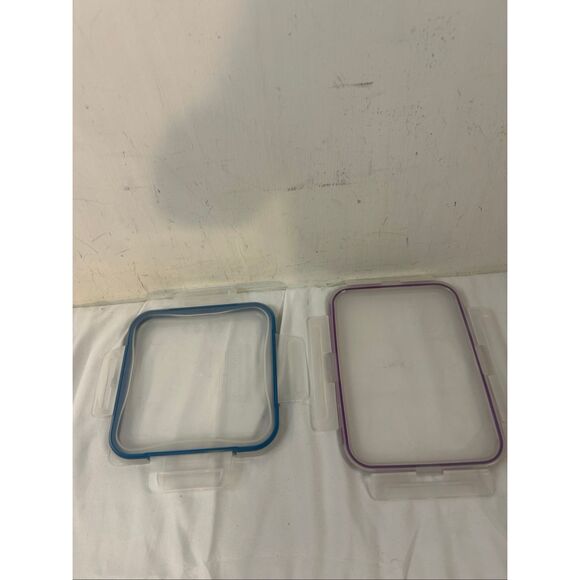 2 Snapware 8"x6" rectangle purple and 6x6" square - Picture 2 of 6